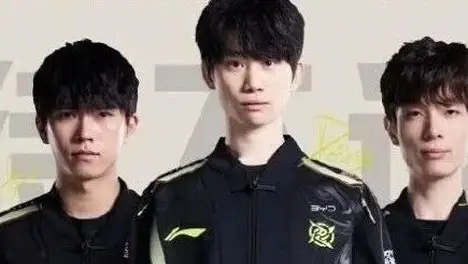 S15决赛前最后训练，TES全员Rank至凌晨。